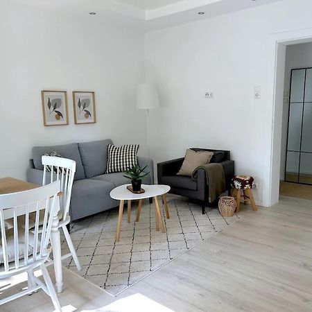 Country Style Apartment With Balcony Near Fair Hannover Exterior foto