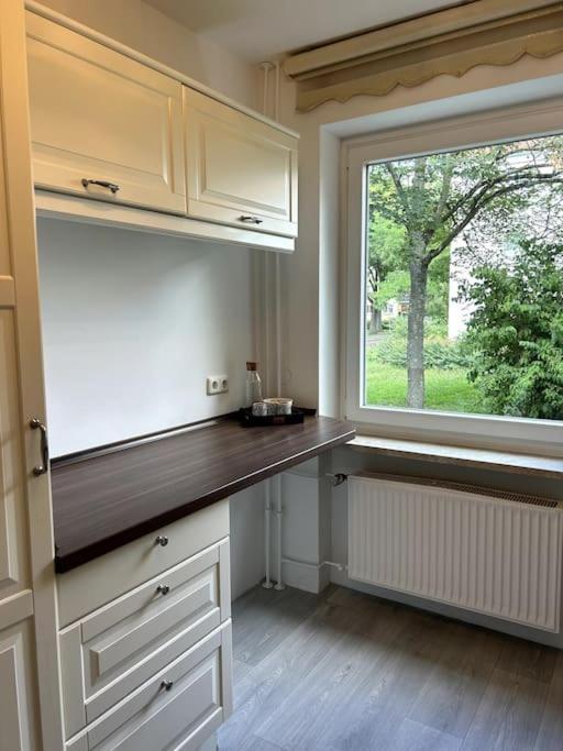 Country Style Apartment With Balcony Near Fair Hannover Exterior foto